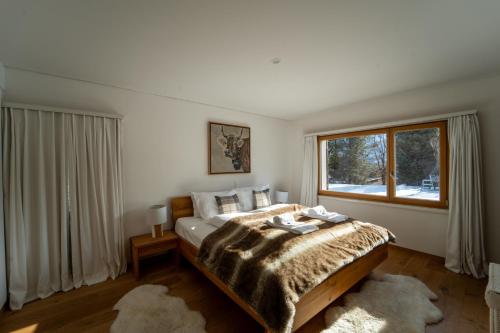 Luxury Chalet in Laax with Stunning Views