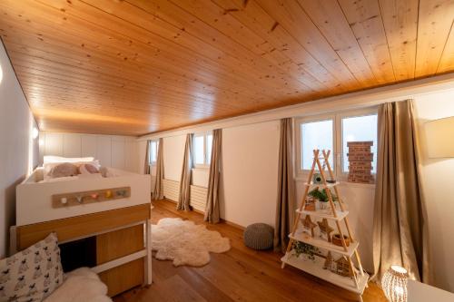 Luxury Chalet in Laax with Stunning Views