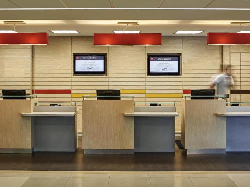 Móttaka eða anddyri á Ibis Cancun Centro
