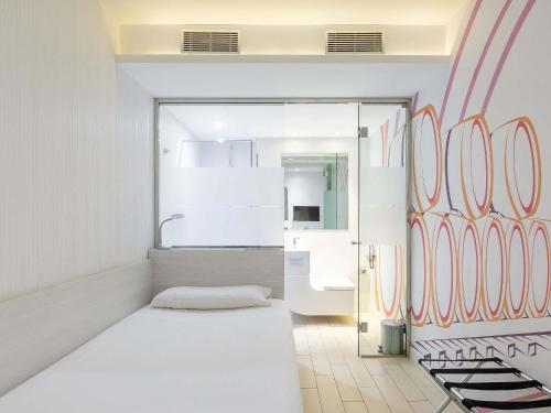 Ibis Styles Madrid Prado photo 59