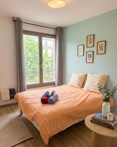 Large bright 5-room apartment4 bedrooms Metro 5 min