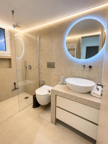 Plaka-mosaic art apartment