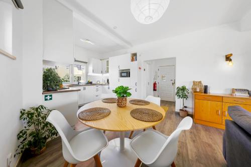 Ela's Terrace