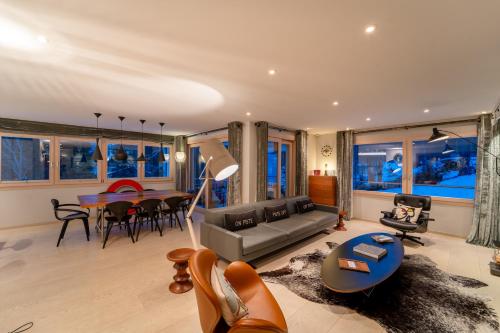 Private luxury 4 bedroom apartment in Flims Waldhaus