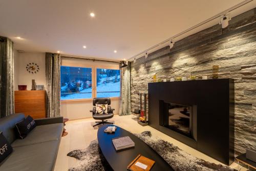 Private luxury 4 bedroom apartment in Flims Waldhaus