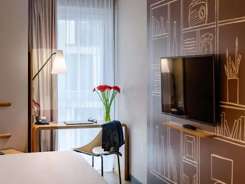 Ibis Berlin Hauptbahnhof photo 10