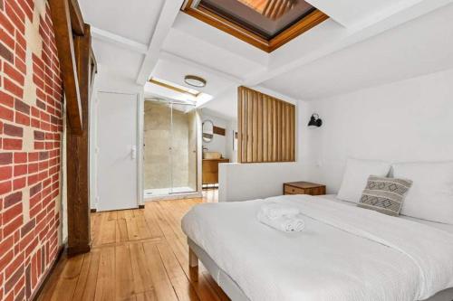 2BDR-8P duplex apartment - Pigalle-Montmartre