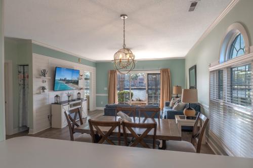 Ground Floor Condo 2 bed 2 bath Riverwalk at Arrowhead Country Club Unit 104 photo 6