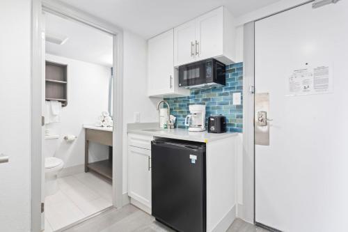 Ocean View Double Queen Suite! - Schooner at Compass Cove 243 photo 4