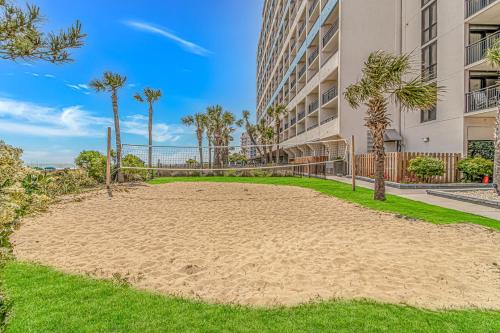 Ocean Reef Resort - Direct Oceanfront Studio - Nicely Updated! Perfect for 2-4 guests! Unit 303 photo 35