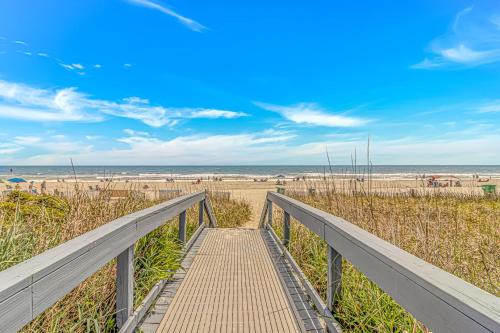 Ocean Reef Resort - Direct Oceanfront Studio - Nicely Updated! Perfect for 2-4 guests! Unit 303 photo 39