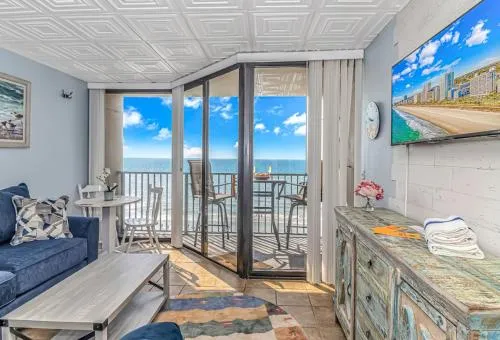 Newly Renovated- Oceanfront 1 Bedroom Suite- Sand Dunes 2726 photo 1