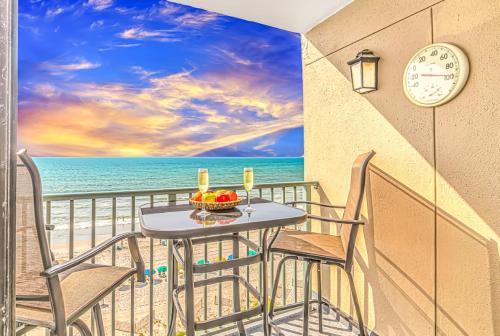 Newly Renovated- Oceanfront 1 Bedroom Suite- Sand Dunes 2726 photo 13