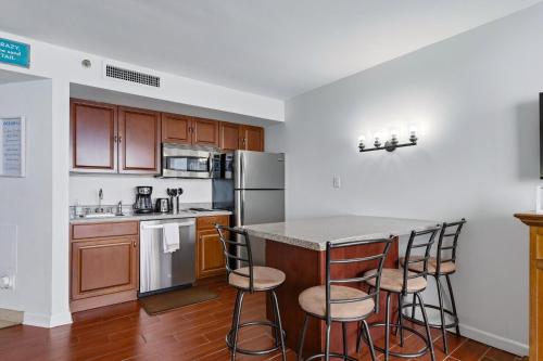 Incredible Oceanfront 1 BR Condo- Breathtaking Views- Ocean Forest Plaza 2108 photo 10