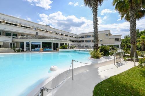 Relaisdulac Desenzano with pool and parking private