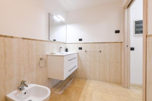 Relaisdulac Desenzano with pool and parking private