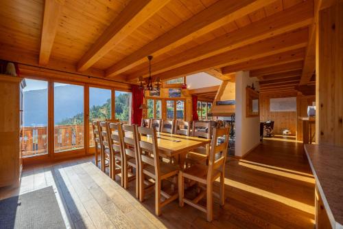 Chalet Vansamis, breathtakinng views & sauna