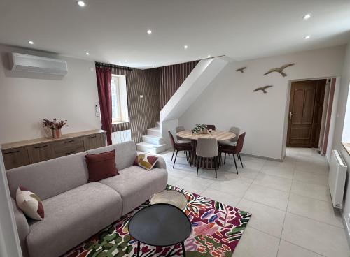 Maison calme avec terrasse, centre ville A