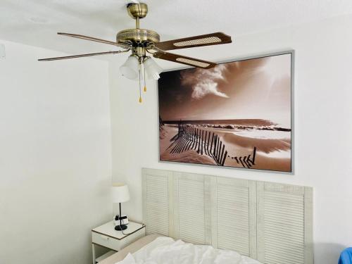 Studio lumineux avec piscine, terrasse et parking privé