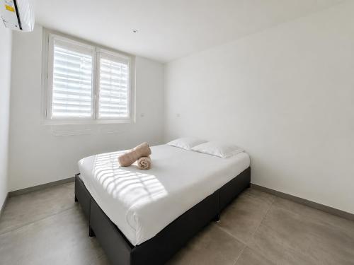 Appartement 3 chambres avec terrasse et Parking à Fréjus