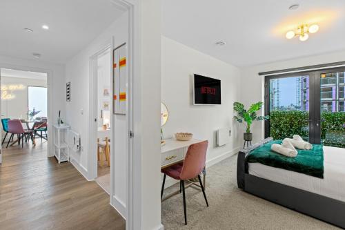 Luxury City Retreat - sleeps 6 with Games, Netflix & Record Player photo 24