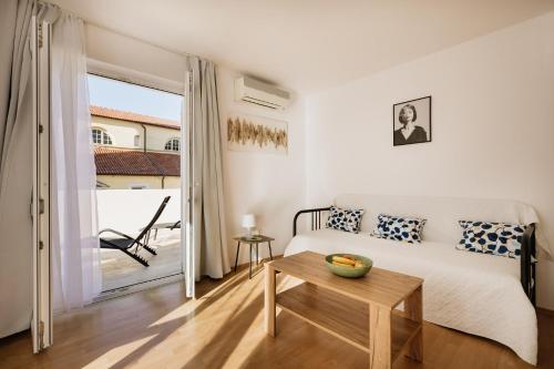 Villa Bionda Beachfront Apartments, Old Town Novigrad