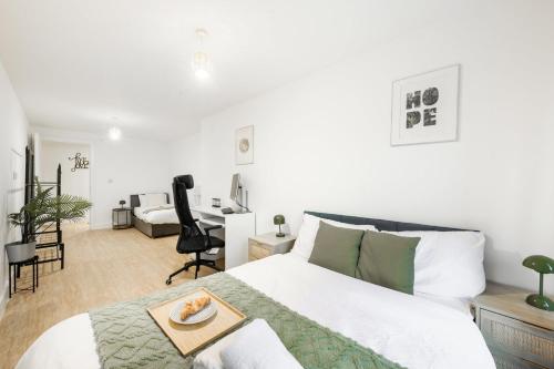 Huge Digbeth Apt Sleeps 8 5bed Free Parking. photo 9