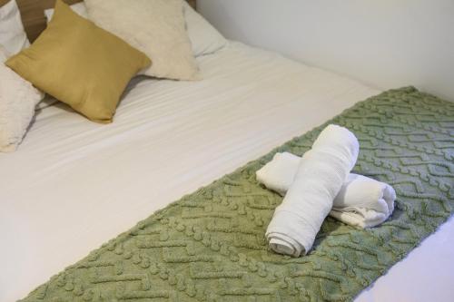 Huge Digbeth Apt Sleeps 8 5bed Free Parking. photo 27