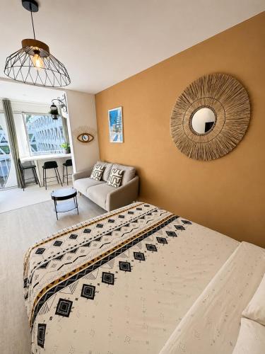 Studio cosy 30 m2 climatisé au centre ville de LGM