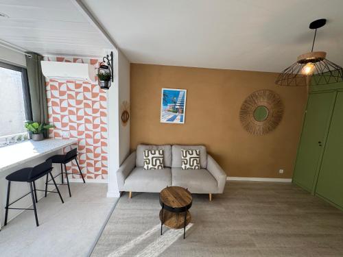 Studio cosy 30 m2 climatisé au centre ville de LGM