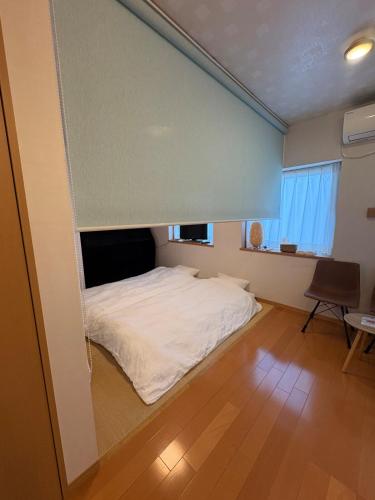 "Crossroads#22" Perfect Base - Floor Heating, 3Bedrooms, 2 Baths, Free Parking , Near USJ & Namba
