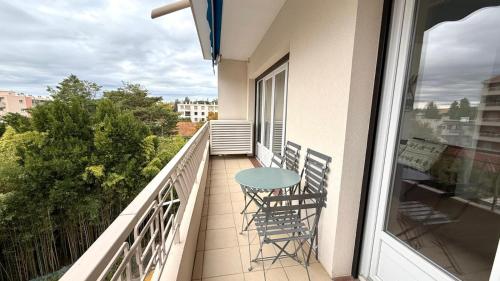 Appt lumineux avec terrasse cœur de ville 35 m²