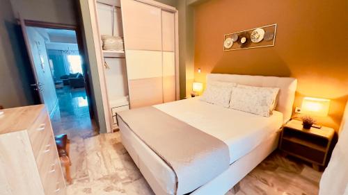 Acropolis Modern Apartments free parking,free pet hosting,Netflix