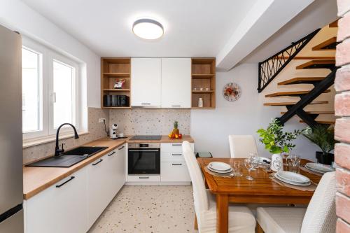 My Dalmatia - Holiday Home Casa Ivana