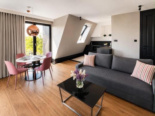 Victoria Residence Blush Suite by 2Stay Apartments