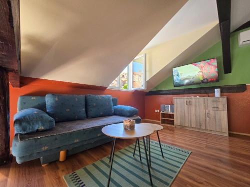 Cozy Studio with Sea and Old Town View