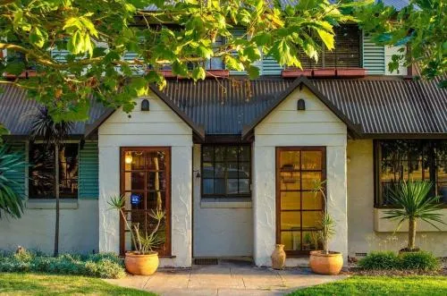 Sienna Lodge picture