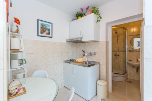 Koupelna v ubytování Guesthouse S&L