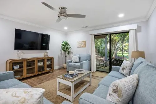 Courtside 1 Newly Renovated 2 BR First Floor Villa Walk to Beach & Free Tennis photo 1