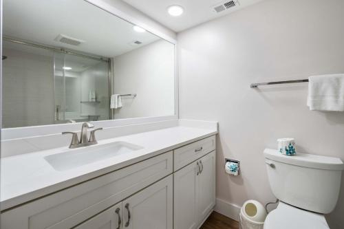 Courtside 1 Newly Renovated 2 BR First Floor Villa Walk to Beach & Free Tennis photo 17