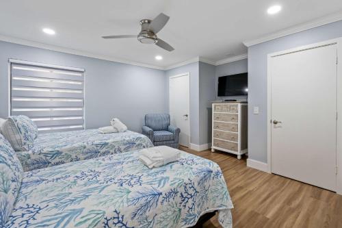 Courtside 1 Newly Renovated 2 BR First Floor Villa Walk to Beach & Free Tennis photo 19