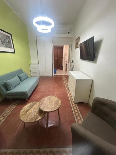 Vanella Rome Domus