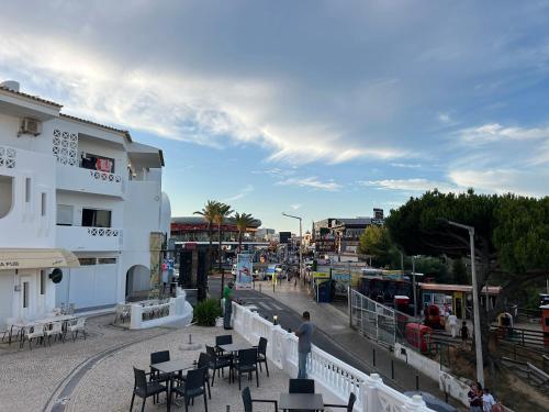 Apartamento T1 Oura - 300m da praia