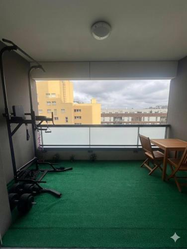 Beautiful modern 1-bedroom apartment with terrace