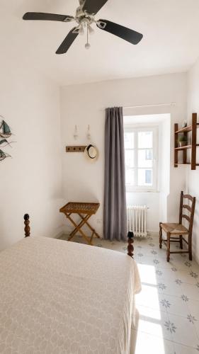 Casa tradicional- 3 quartos-150m praia no coração da cidade velha