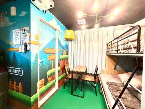 LEON RESORT HOTEL Max 4 people Shibuya 11min Shinjuku 15min Meguro 5min Tokyo Tower 14min Family-friendly location great for Minecraft players 102 最大4人 渋谷駅11分 新宿15分 目黒5分 東京タワー14分 家族人気 マインクラフト 好立地