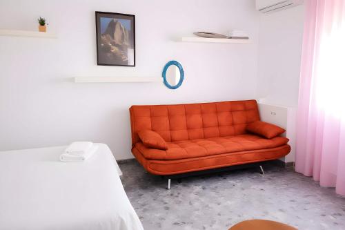 Chalet de Lujo con Piscina Privada cerca de Sevilla