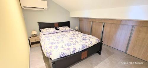 Le Barcarès - gîte "Carlit" climatisé 2 chambres pour 6 personnes, à 10 mns à pied de la plage et du village de Noël, avec place de parking
