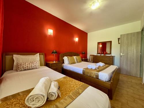 Albufeira Experience 2 With Pool by Homing