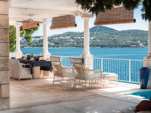 Villa Mey's Place